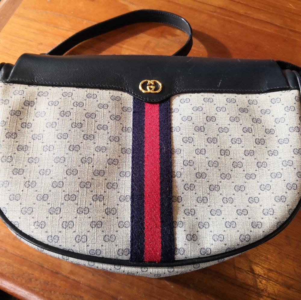 Vintage Gucci Authentic Striped Leather Purse